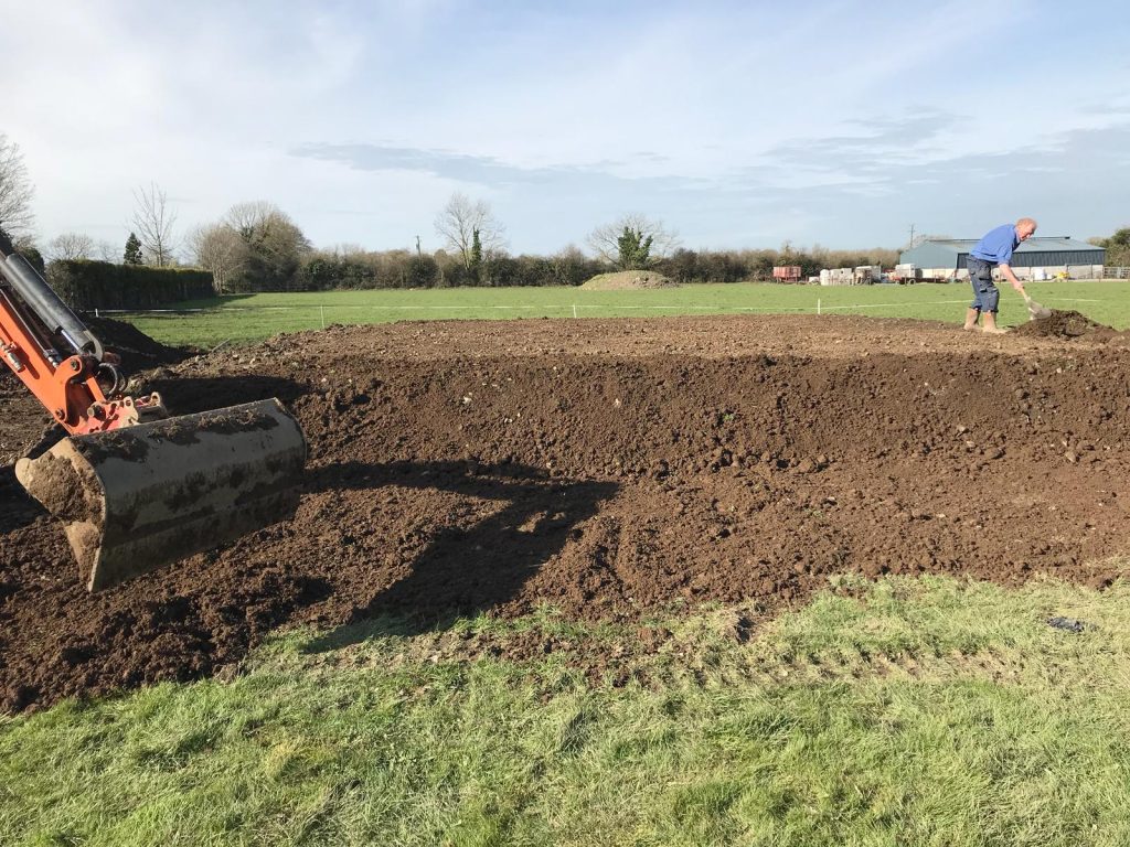 Installing a new tank and raised percolation area in Coolquay County ...